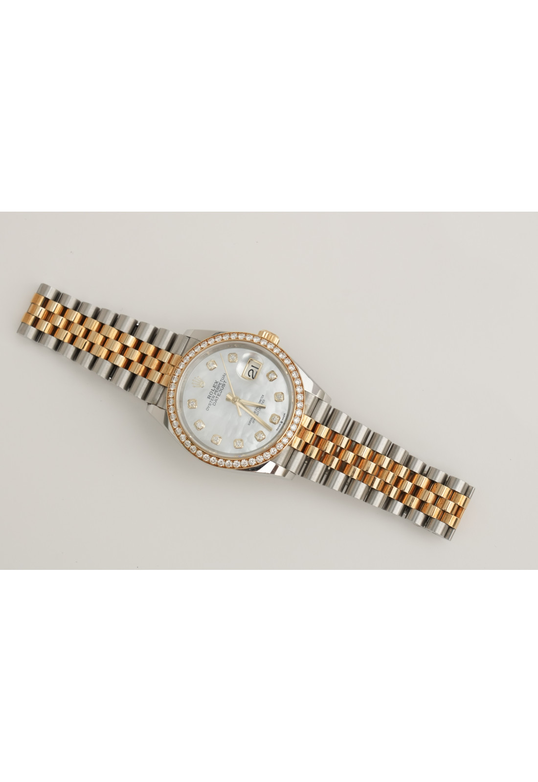 Rolex Datejust 36 mm Ref. 126283RBR – Yellow Rolesor with Mother of Pearl & Diamond Dial