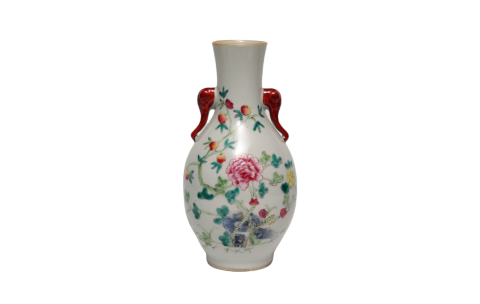 清 粉彩加琺瑯彩象耳雙蝠紋瓶